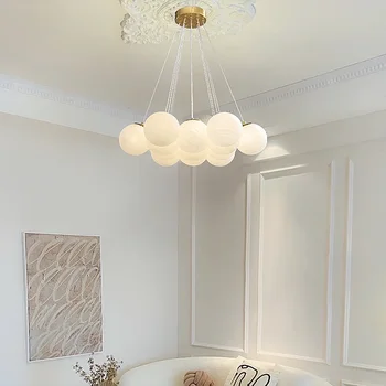מנורת תקרה לחדר השינה נברשת נורדי אור יוקרה מנורות מודרני מינימליסטי פוסט-מודרני זכוכית דגם שעועית המנורה בסלון.